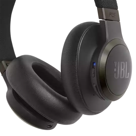 JBL Bluetooth / Wireless Over-Ear Headphone Color Black (LIVE 650BT)