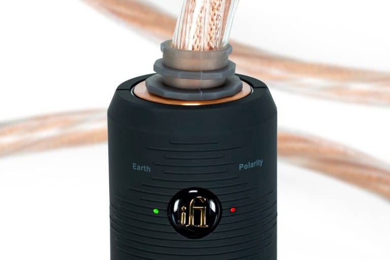 iFi - SupaNova Active Power Cable (15A, 1.8m)