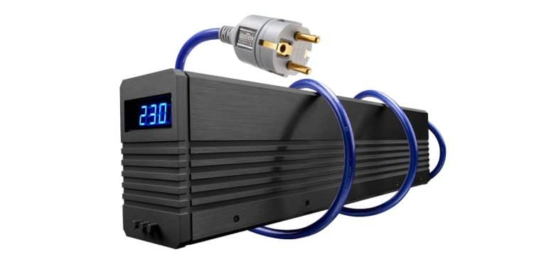 Isotek EVO 3 Genesis One Single Outlet High Current Sine Wave Generator Black