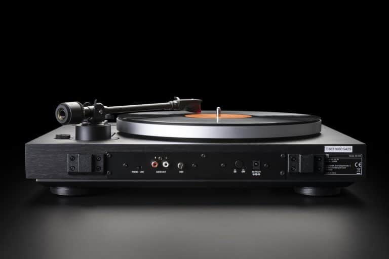 Dual CS-429 Fully Automatic 3-Speed Turntable with 2M Red Cartridge