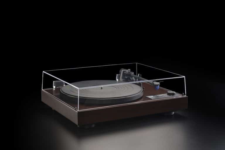 Dual CS-618Q Direct Drive Turntable with 2M Blue Cartridge