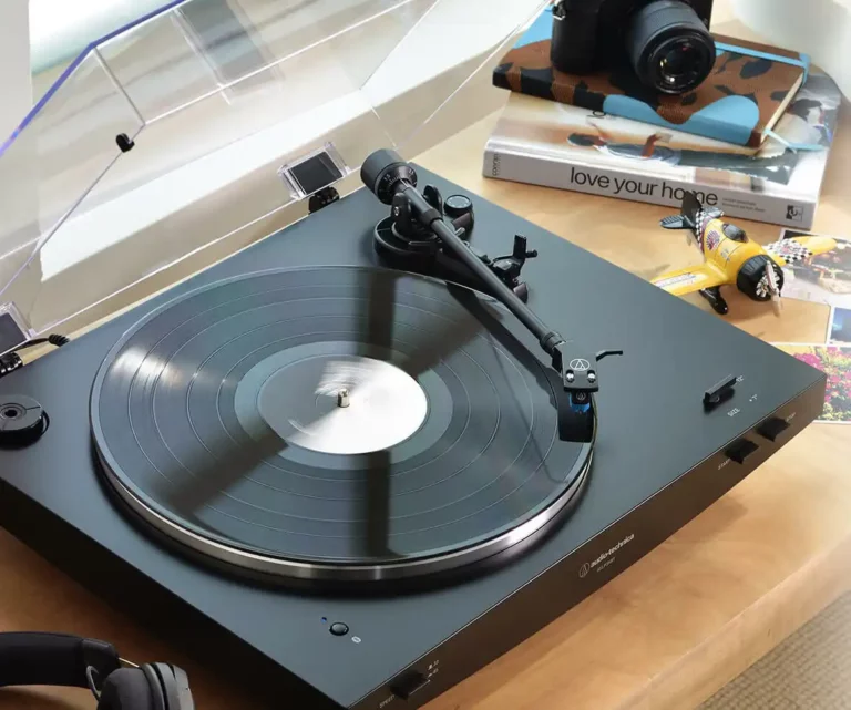 Platine vinyle AUDIO TECHNICA AT-LP3XBTWH